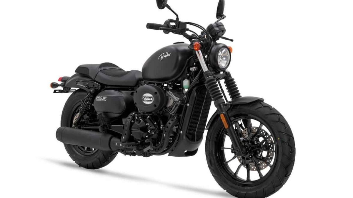 Hyosung-Bobber-300-202002 (1).jpg